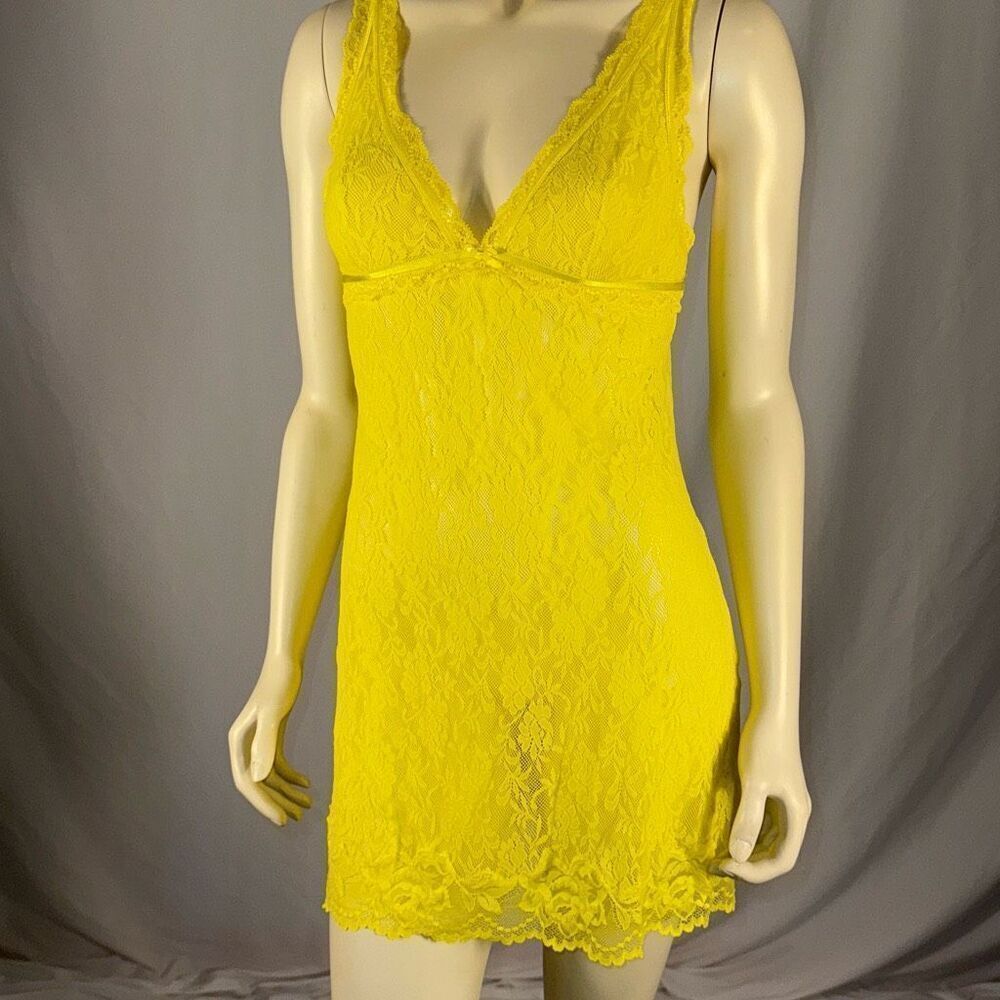 Victoria’s Secret Yellow Lace Slip Dress Size Large - Picture 11 of 14
